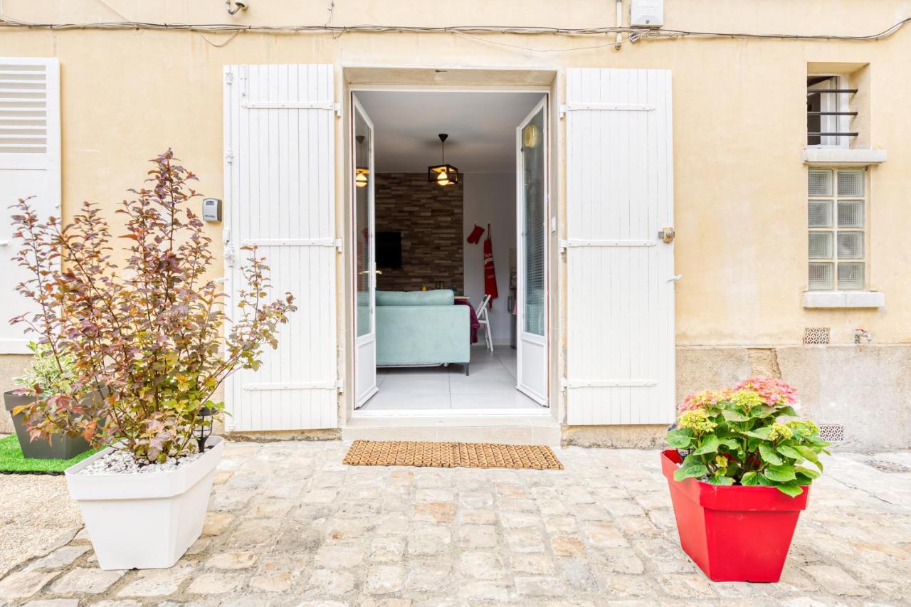 Apartamento Rer C A 4 Minutes A Pieds Chateau De Versailles 15 Minutes A Pied Exterior foto