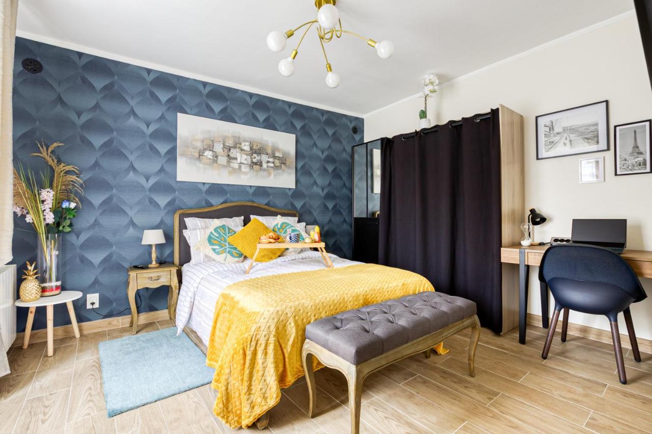 Apartamento Rer C A 4 Minutes A Pieds Chateau De Versailles 15 Minutes A Pied Exterior foto