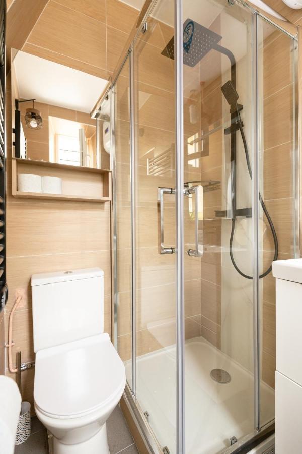 Apartamento Rer C A 4 Minutes A Pieds Chateau De Versailles 15 Minutes A Pied Exterior foto