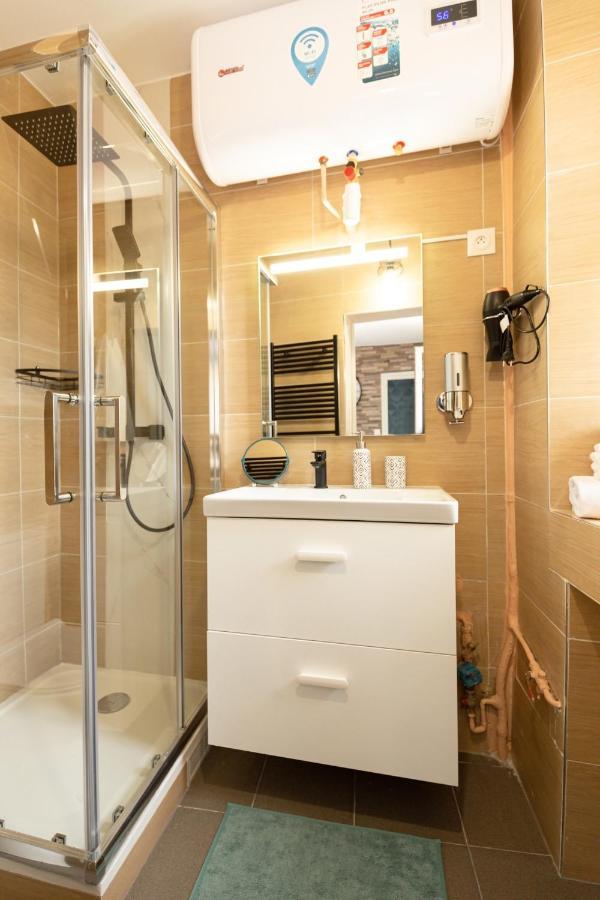 Apartamento Rer C A 4 Minutes A Pieds Chateau De Versailles 15 Minutes A Pied Exterior foto